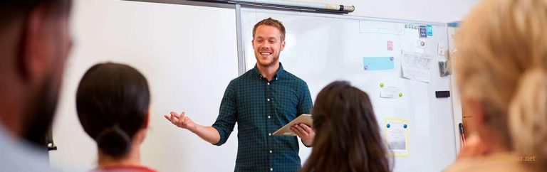 Necesito profesores para Aulas de Diseño de Interiores